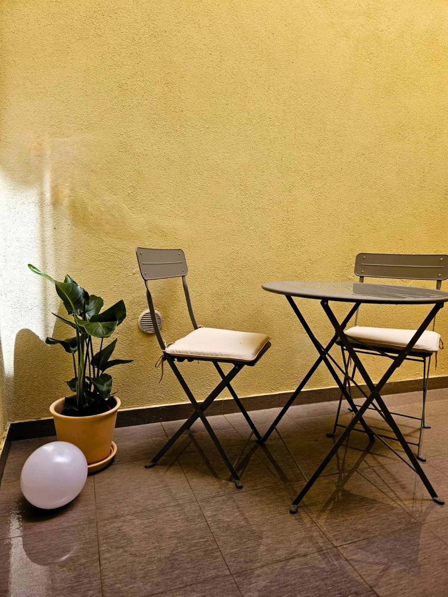 1 Apartment